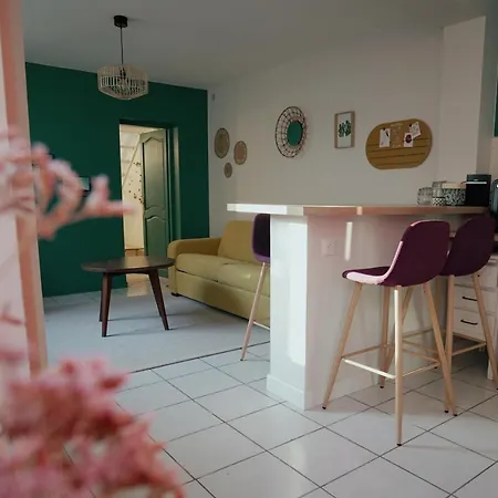 The Good Luc : A 150 M De La Place De Parking * Luc-sur-Mer