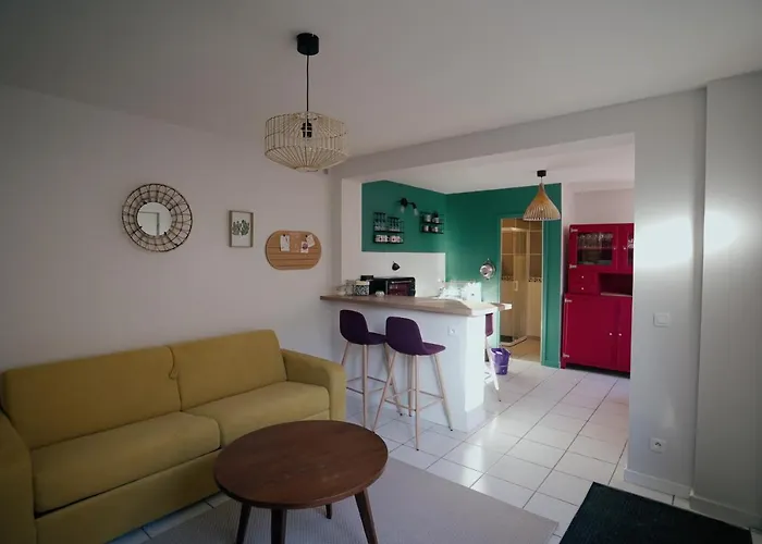 The Good Luc : A 150 M De La Place De Parking * Luc-sur-Mer