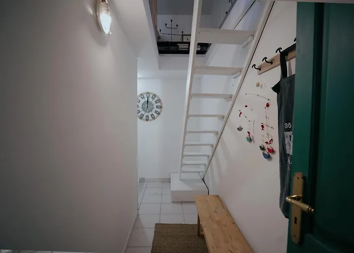 Holiday home The Good Luc : A 150 M De La Place De Parking Luc-sur-Mer