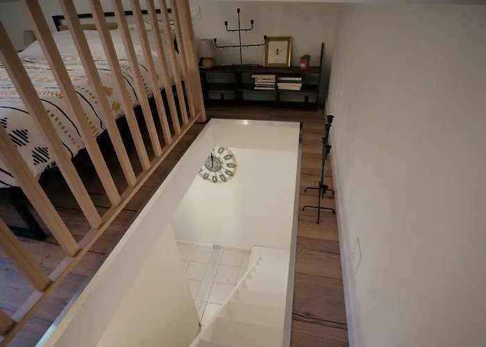 Holiday home The Good Luc : A 150 M De La Place De Parking